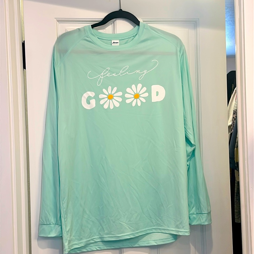 Upf 50+ long sleeve sun protection shirt. Nwot. Size L. Smoke free home.